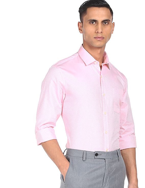 Buy Excalibur Men Pink Spread Collar 