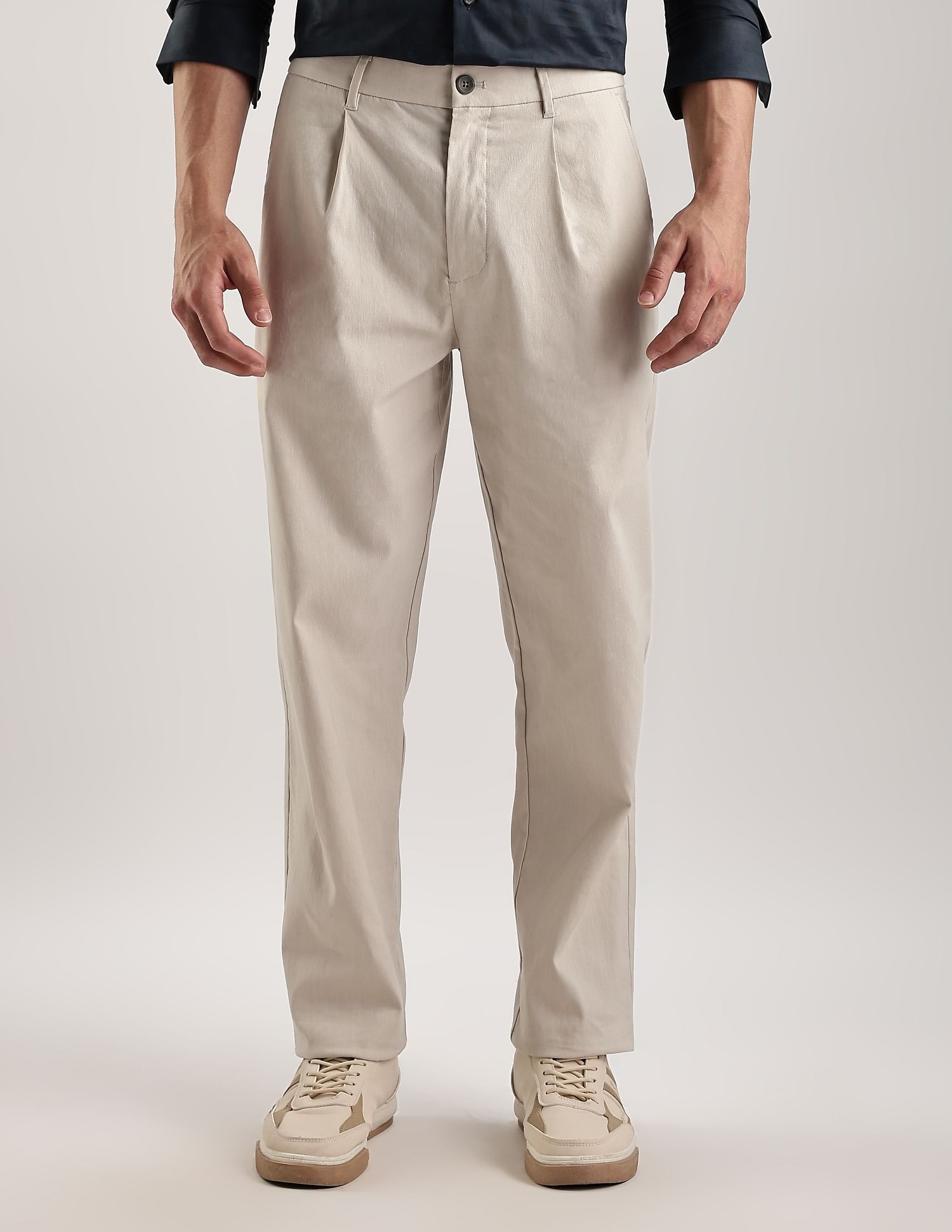 Calvin Klein Jeans Tapered-Fit Solid Mid Rise Trouser