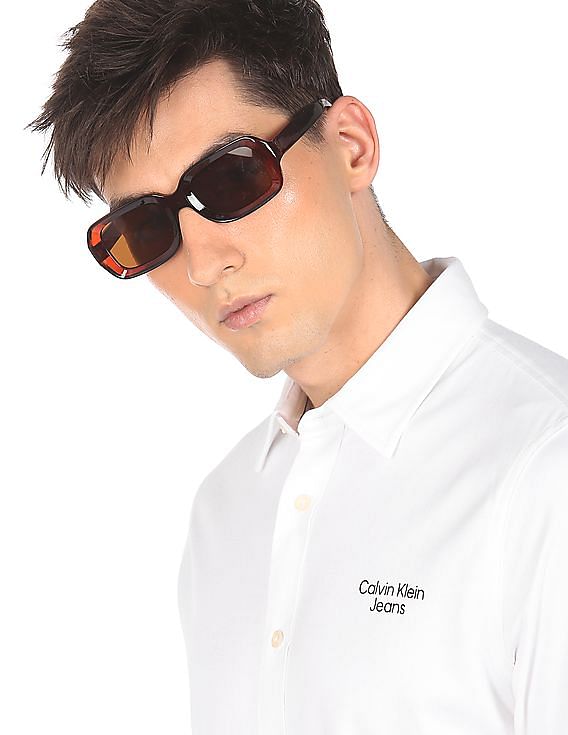 Buy Calvin Klein Men Bright White Spread Collar Solid Casual Shirt - NNNOW. com