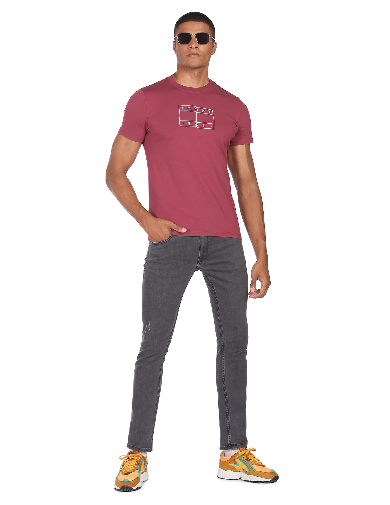 Tommy Hilfiger Men Maroon Twisted Flag Logo Slim Fit T-Shirt
