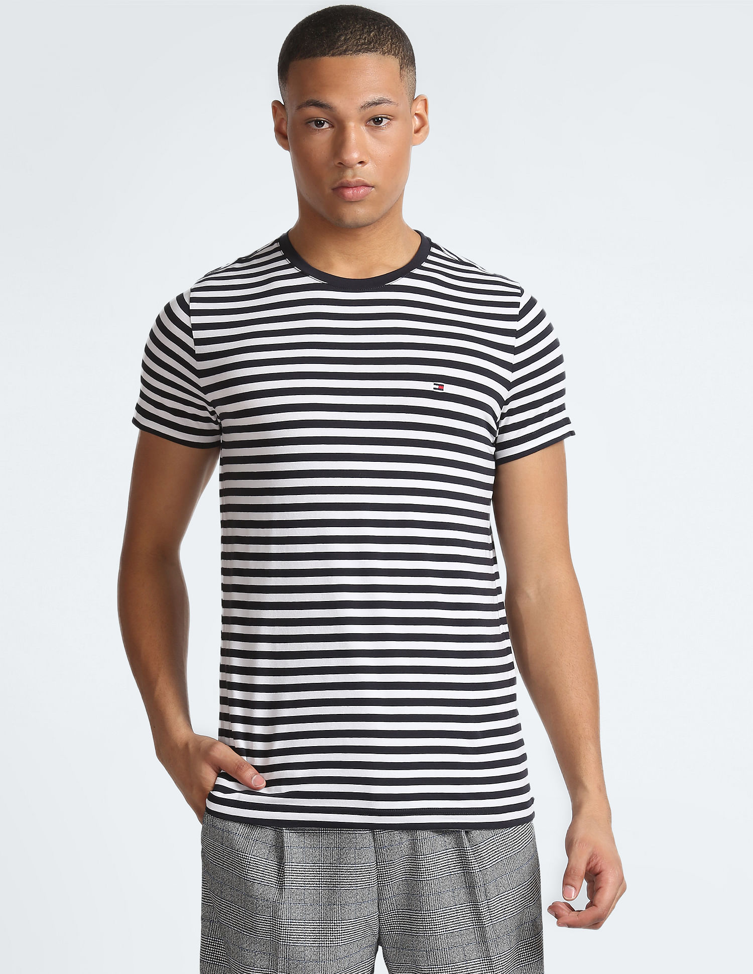 Tommy Hilfiger Solid Slim Fit T-Shirt