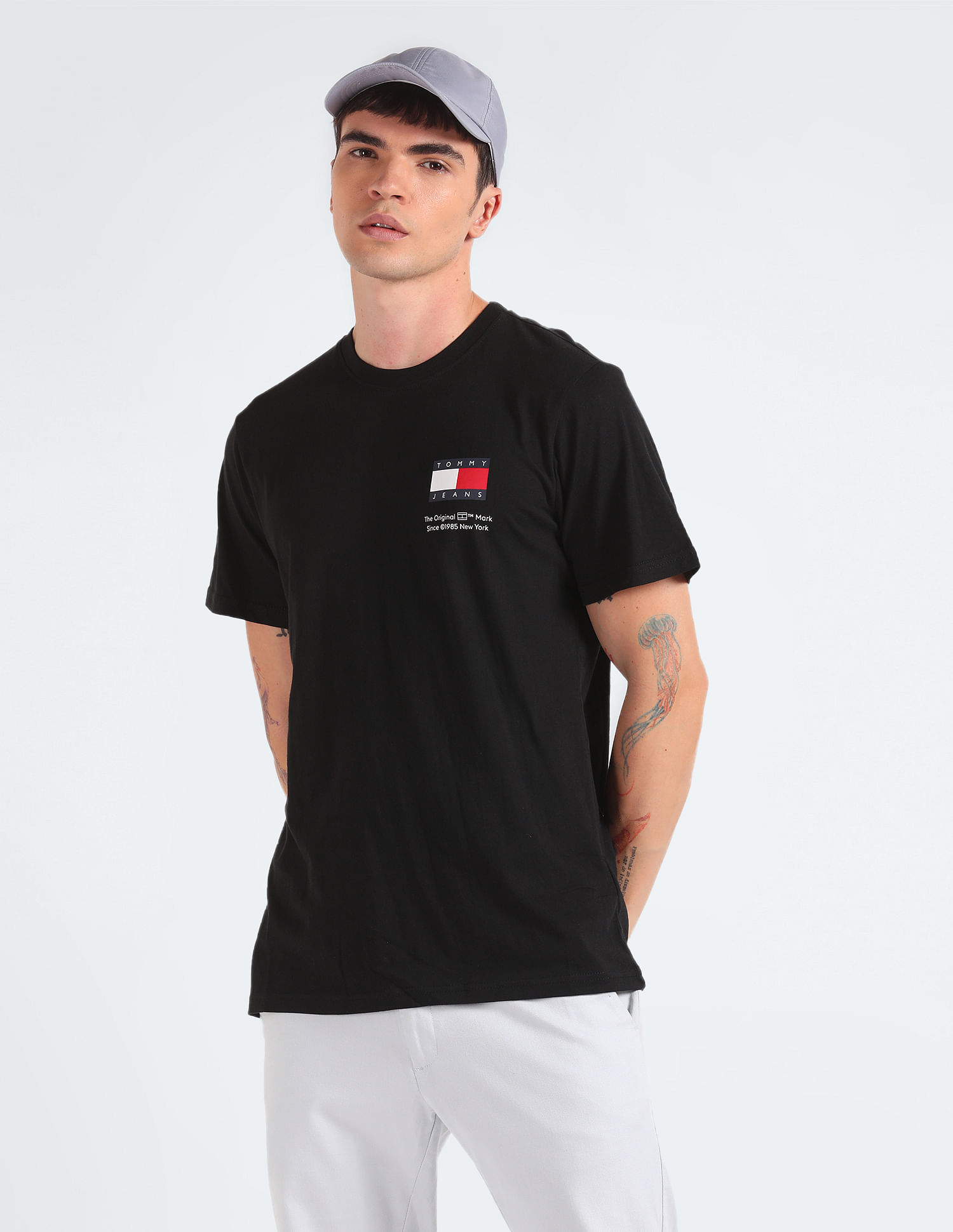 Tommy hilfiger best sale flag t shirt