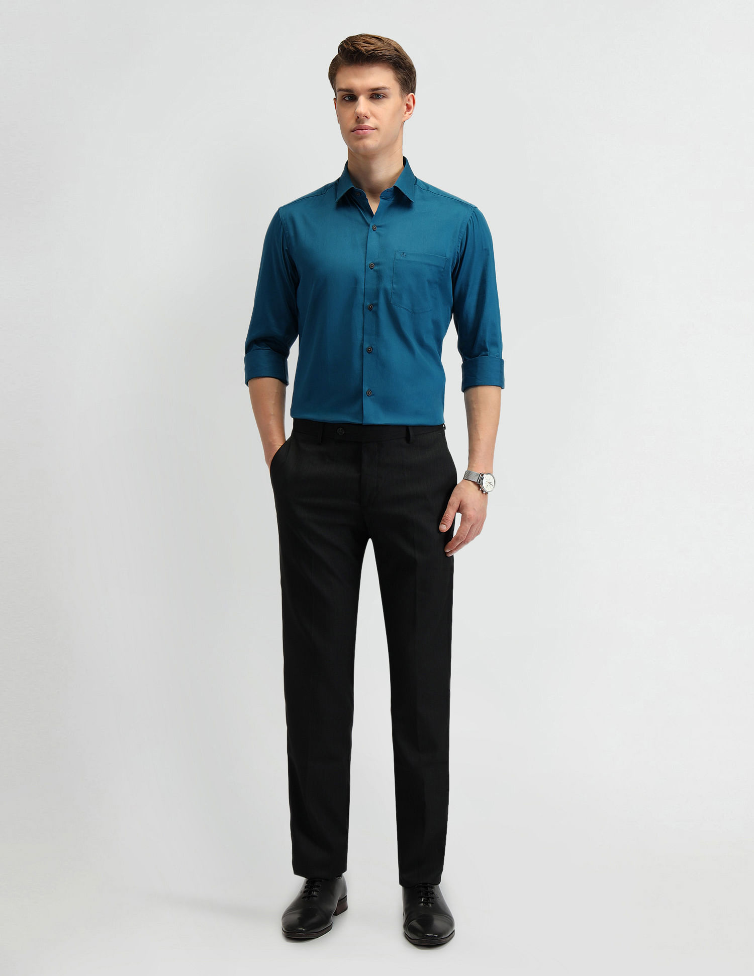 Arrow Solid Manhattan Slim Fit Shirt