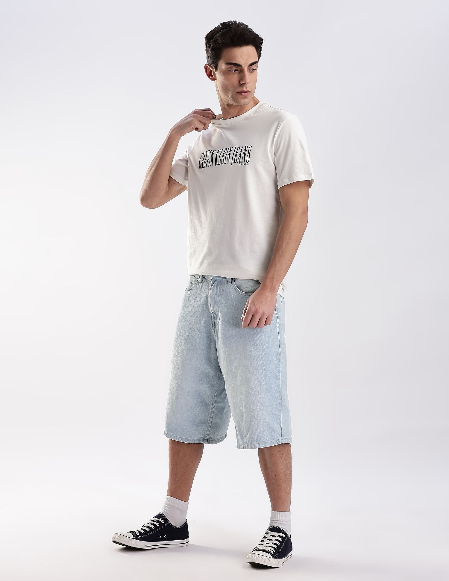 Calvin Klein Jeans Regular-Fit Logo Cotton T-Shirt