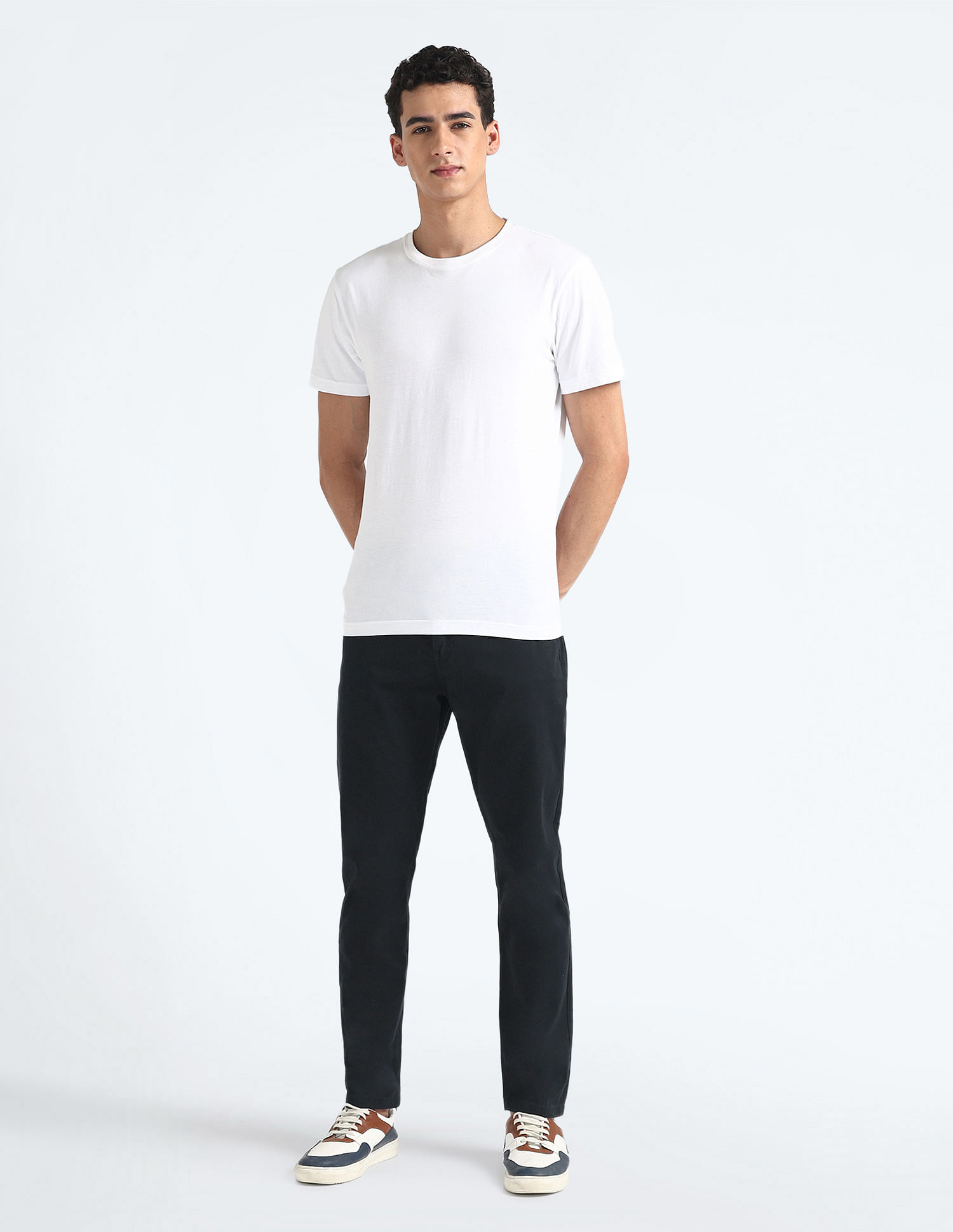 Flying Machine Slash Slim Tapered Fit Solid Chinos