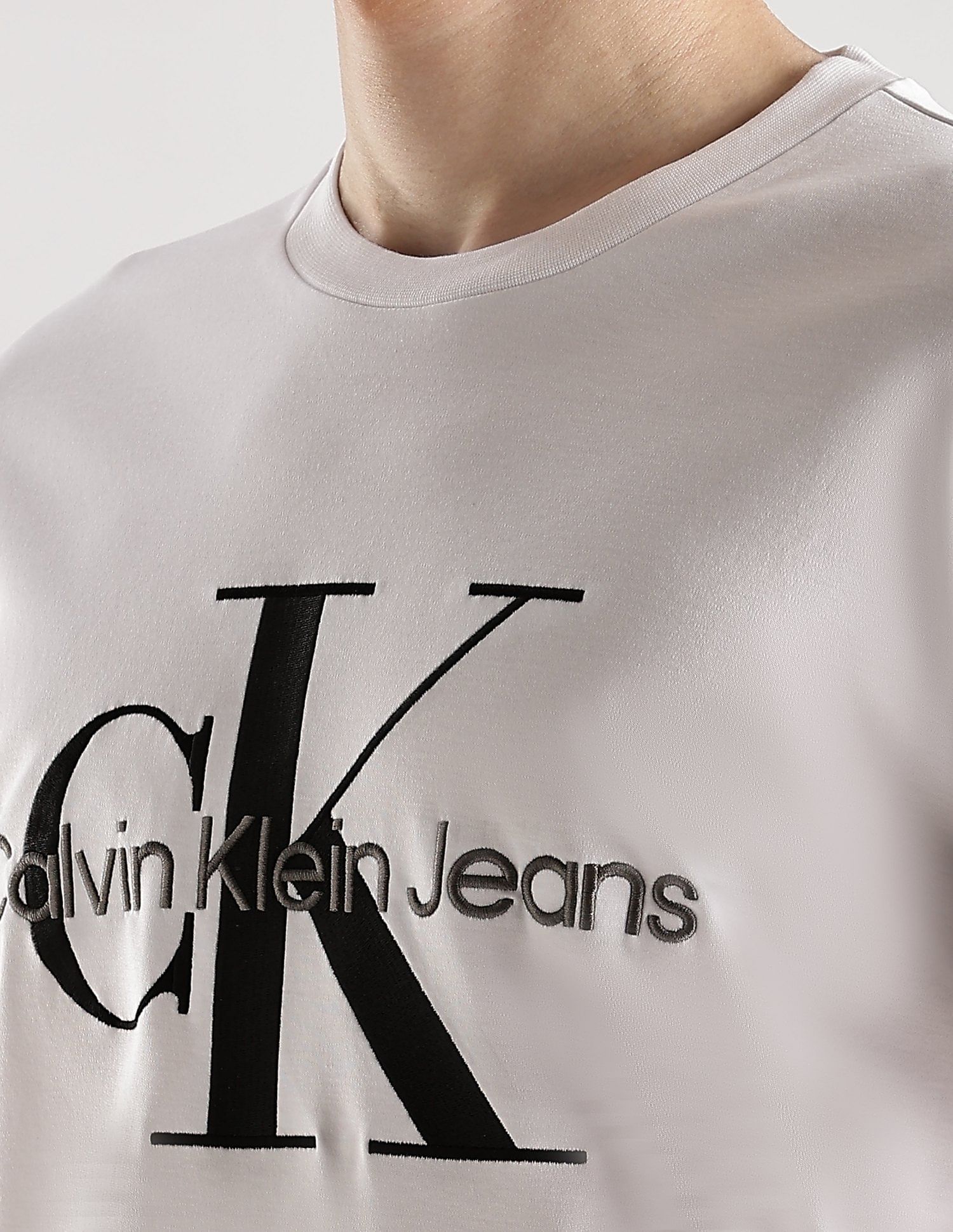 Calvin Klein Jeans Logo Regular Fit Cotton T-Shirt