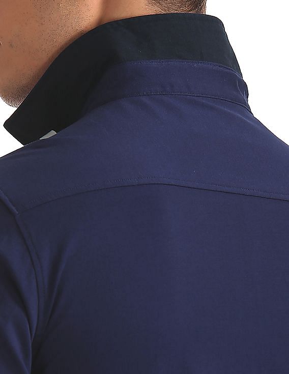 USPA Tailored Slim Fit Knit Shirt