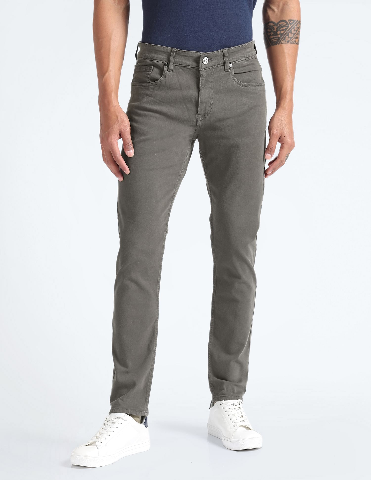 Flying Machine Slash Slim Tapered Fit Clean Look Jeans