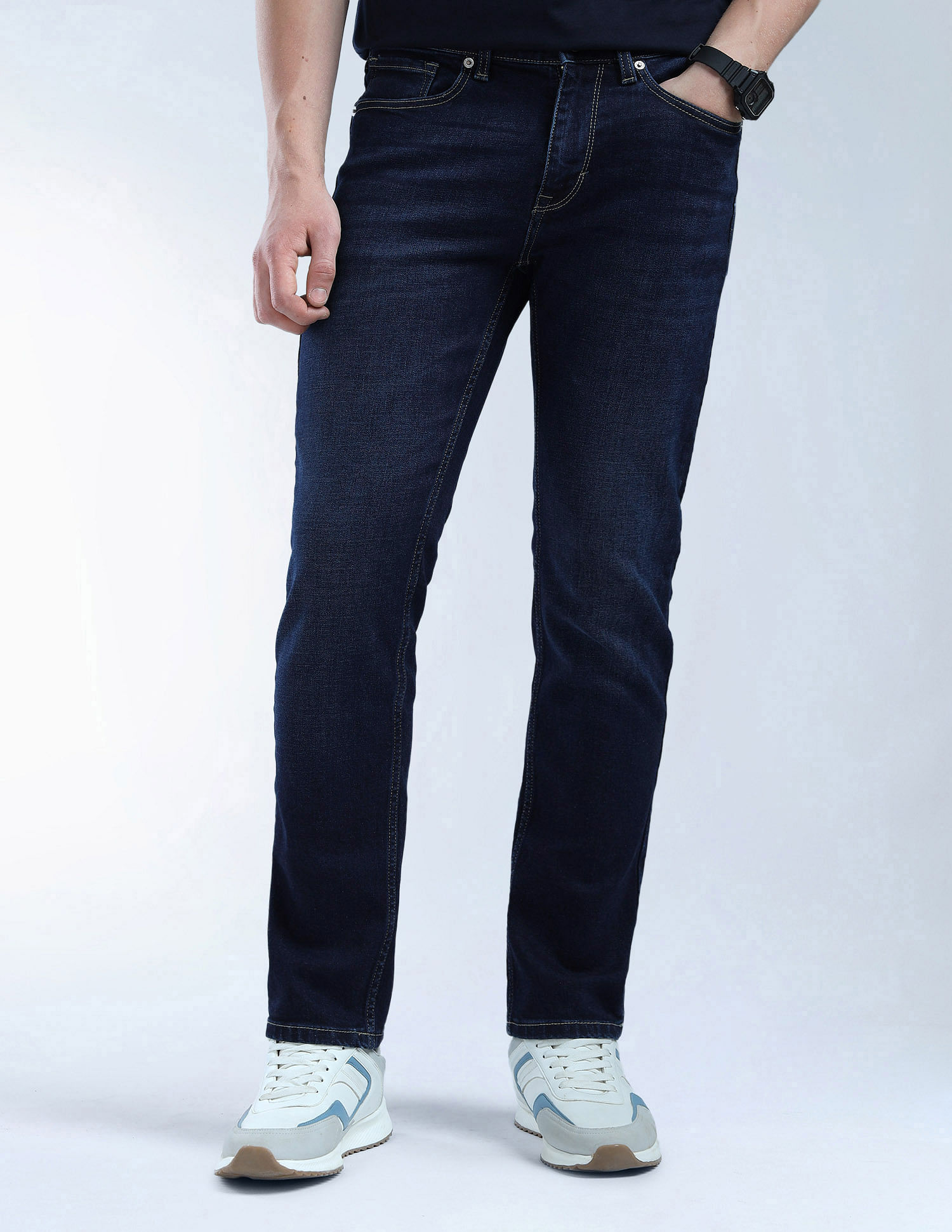 Flying Machine Freddie Slim Straight Fit Light Washed Jeans