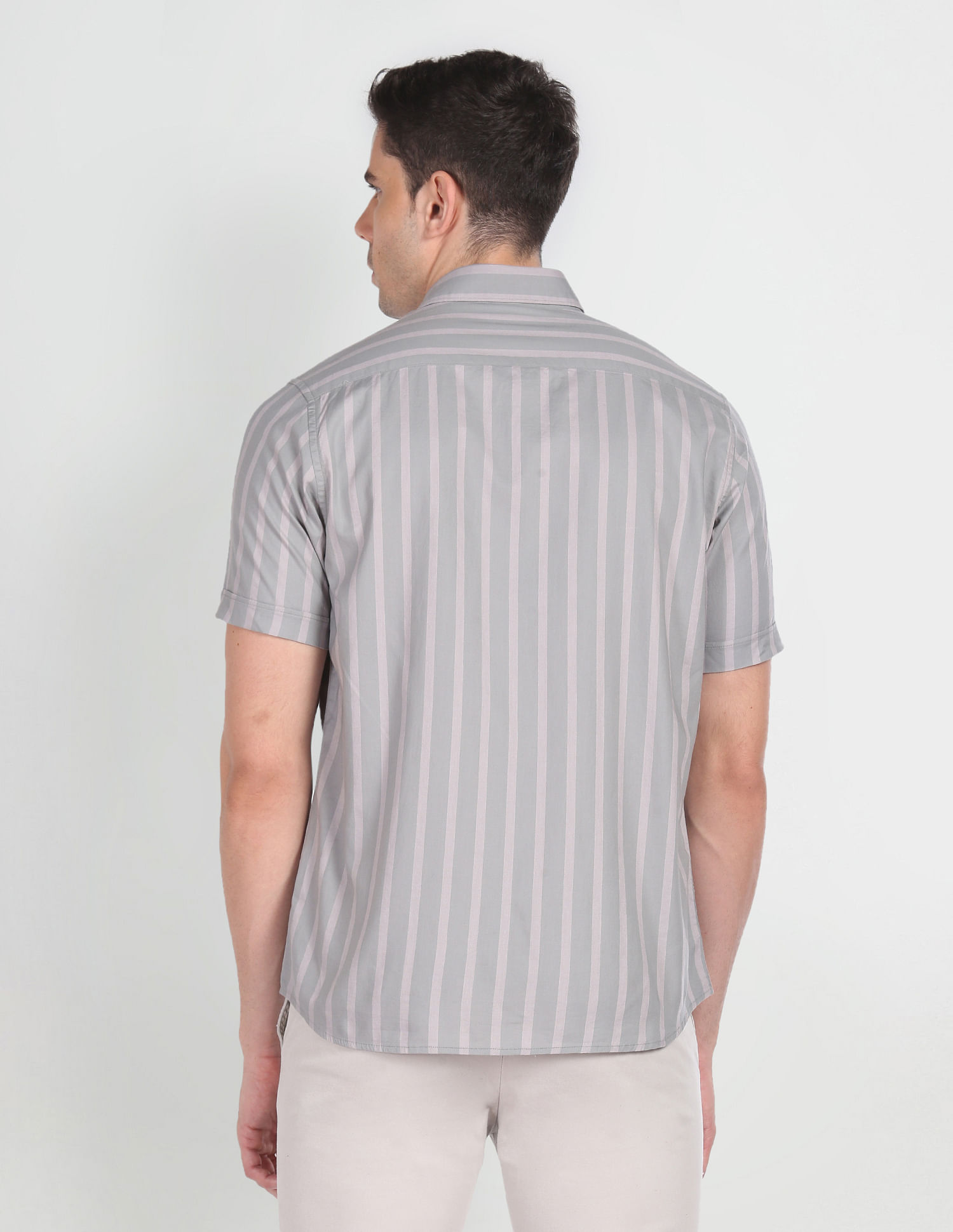 Arrow Sports Short Sleeve Vertical Stripe Casual Shirt