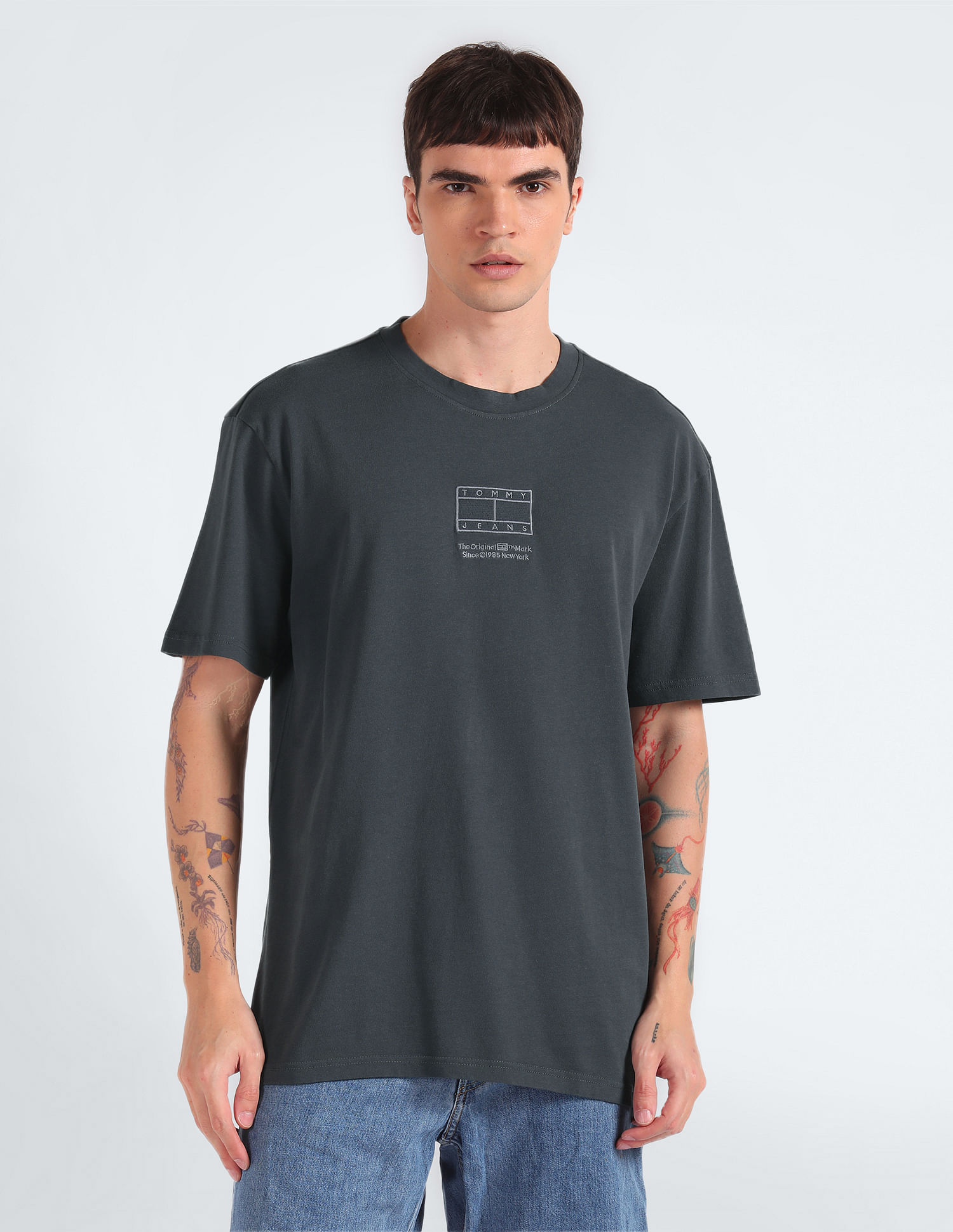 Tommy Hilfiger Regular Fit Tonal Flag T-Shirt