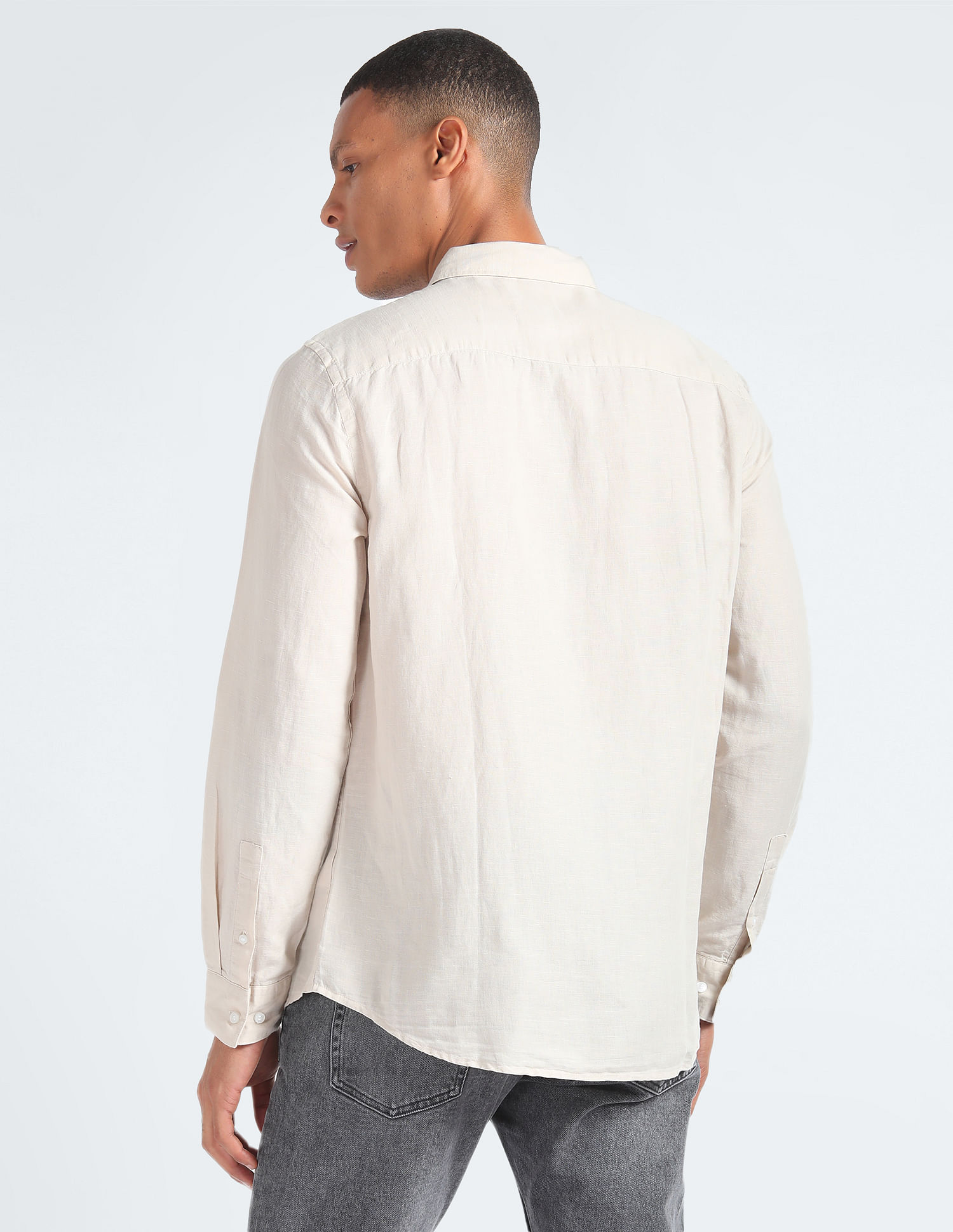 Buy Calvin Klein Jeans Textured Regular Fit Casual Shirt - NNNOW.com