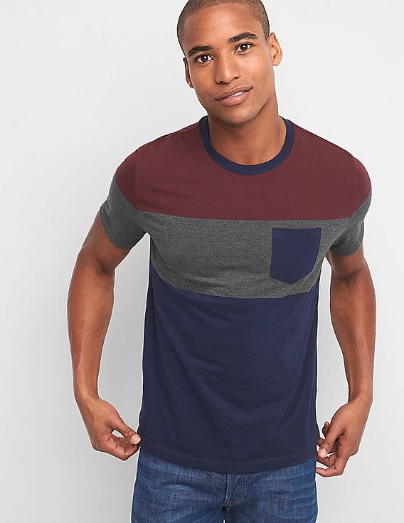 Gap pocket clearance tee