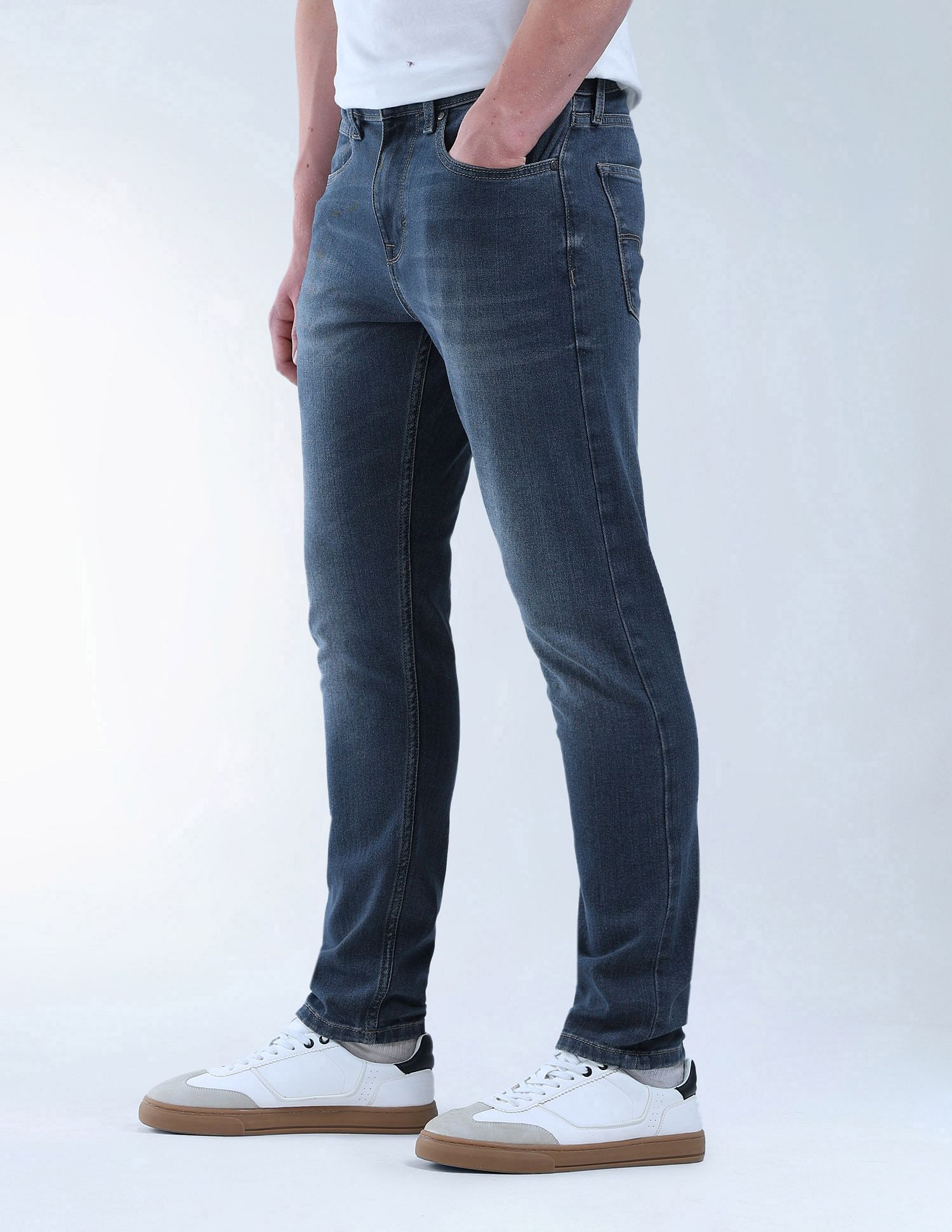 Flying Machine Slash Slim Tapered Fit Authentic Signature Jeans
