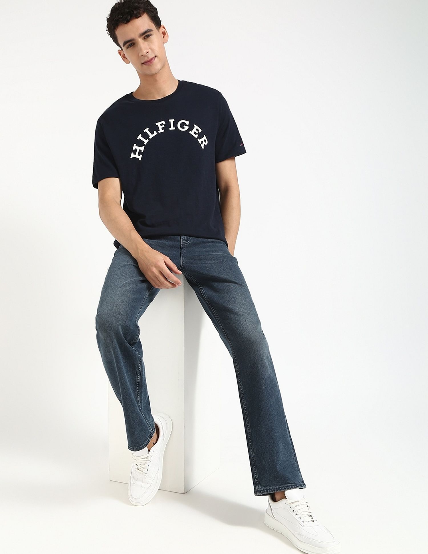 Tommy Hilfiger Logo Regular-Fit Cotton T-Shirt