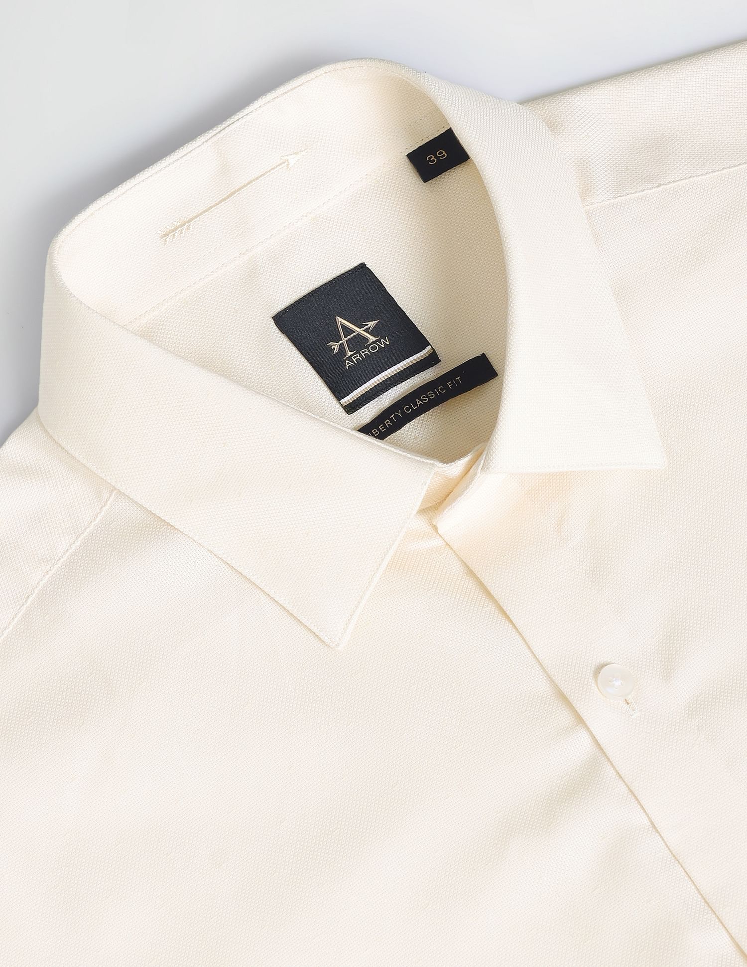 Arrow Cutaway Collar Self Design Shirt