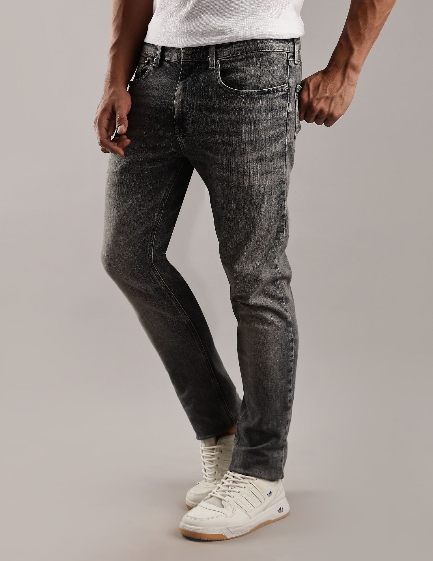 Tommy Hilfiger Mid-Wash Slim-Fit Mid Rise Jeans