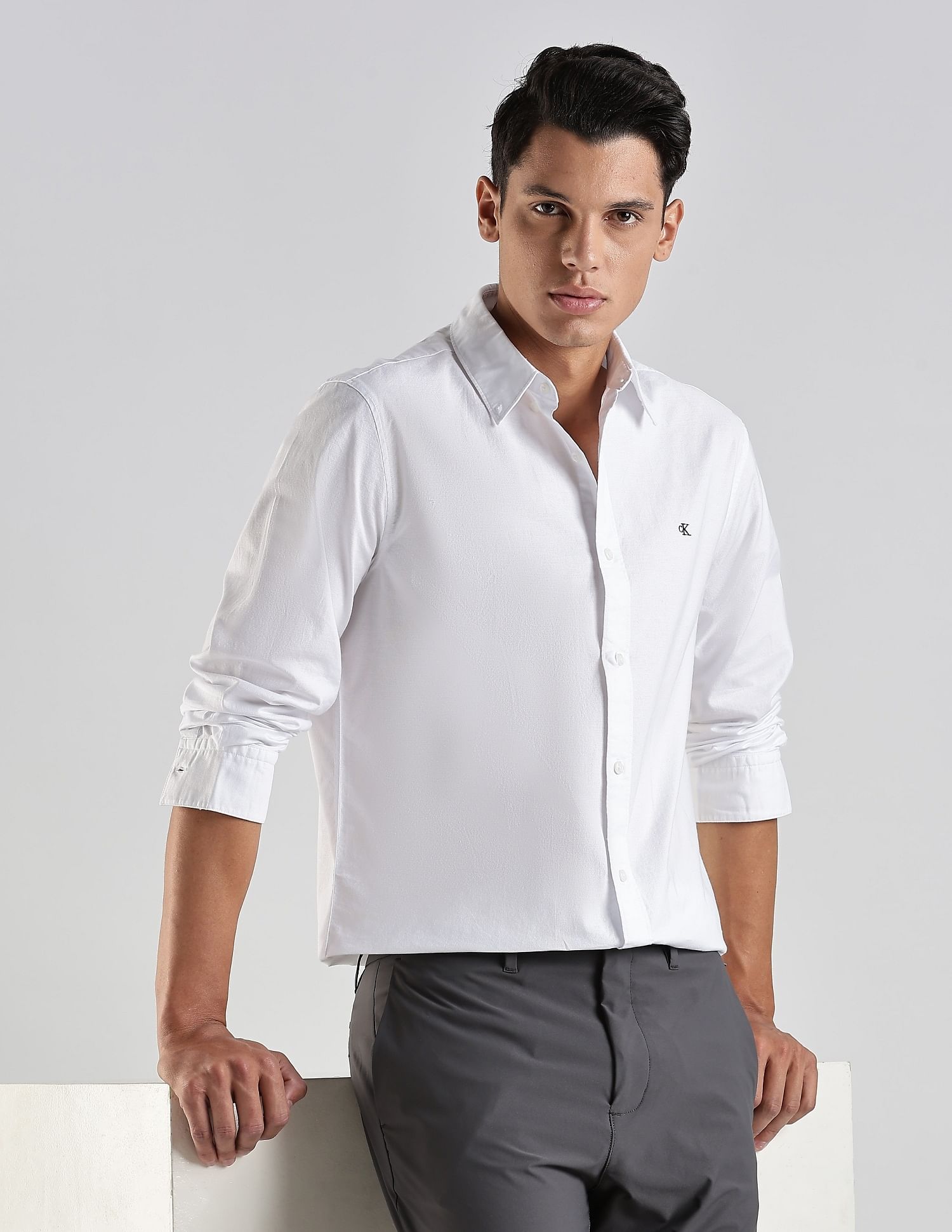 Calvin Klein Jeans Solid Regular Fit Cotton Shirt