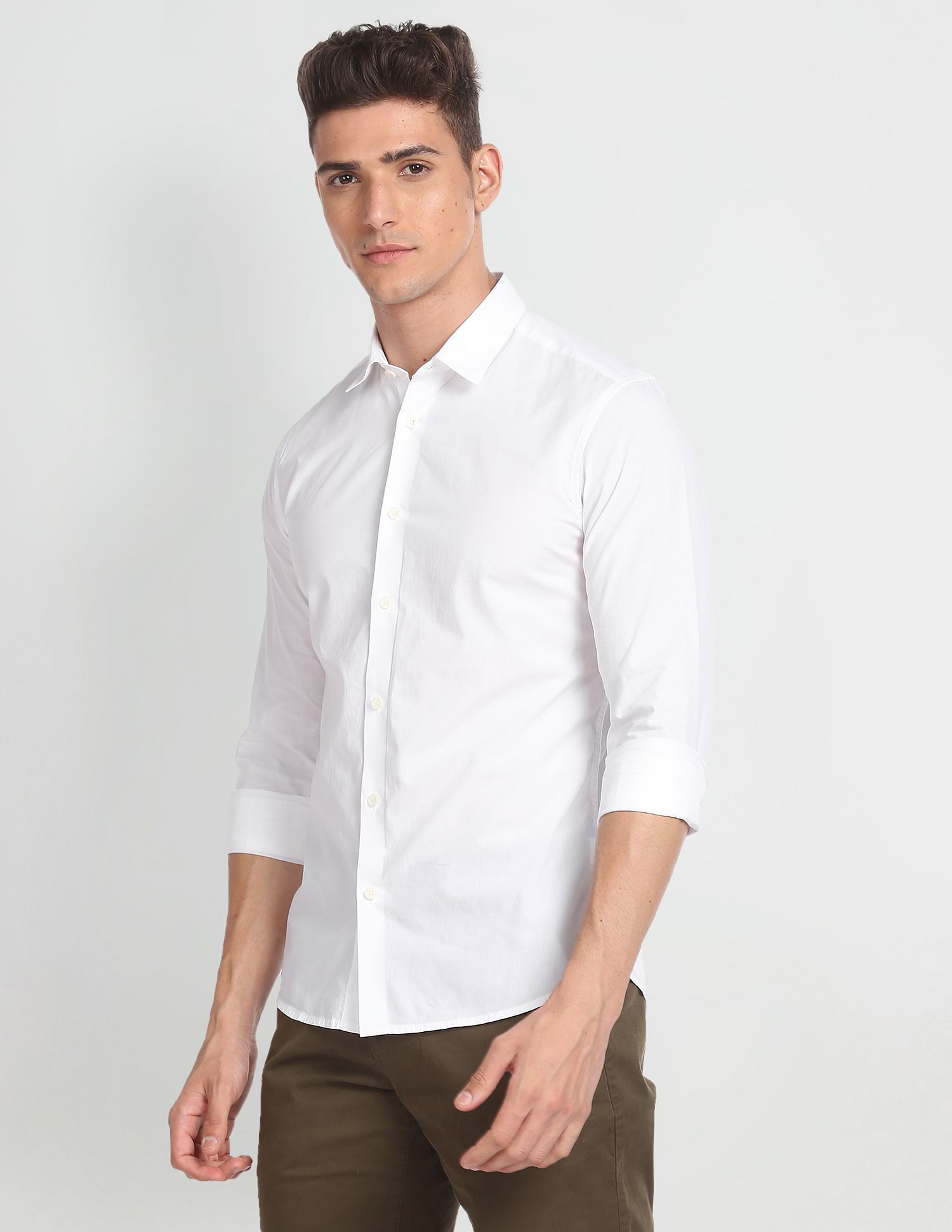 Flying Machine Solid Spread Collar Casual Shirt