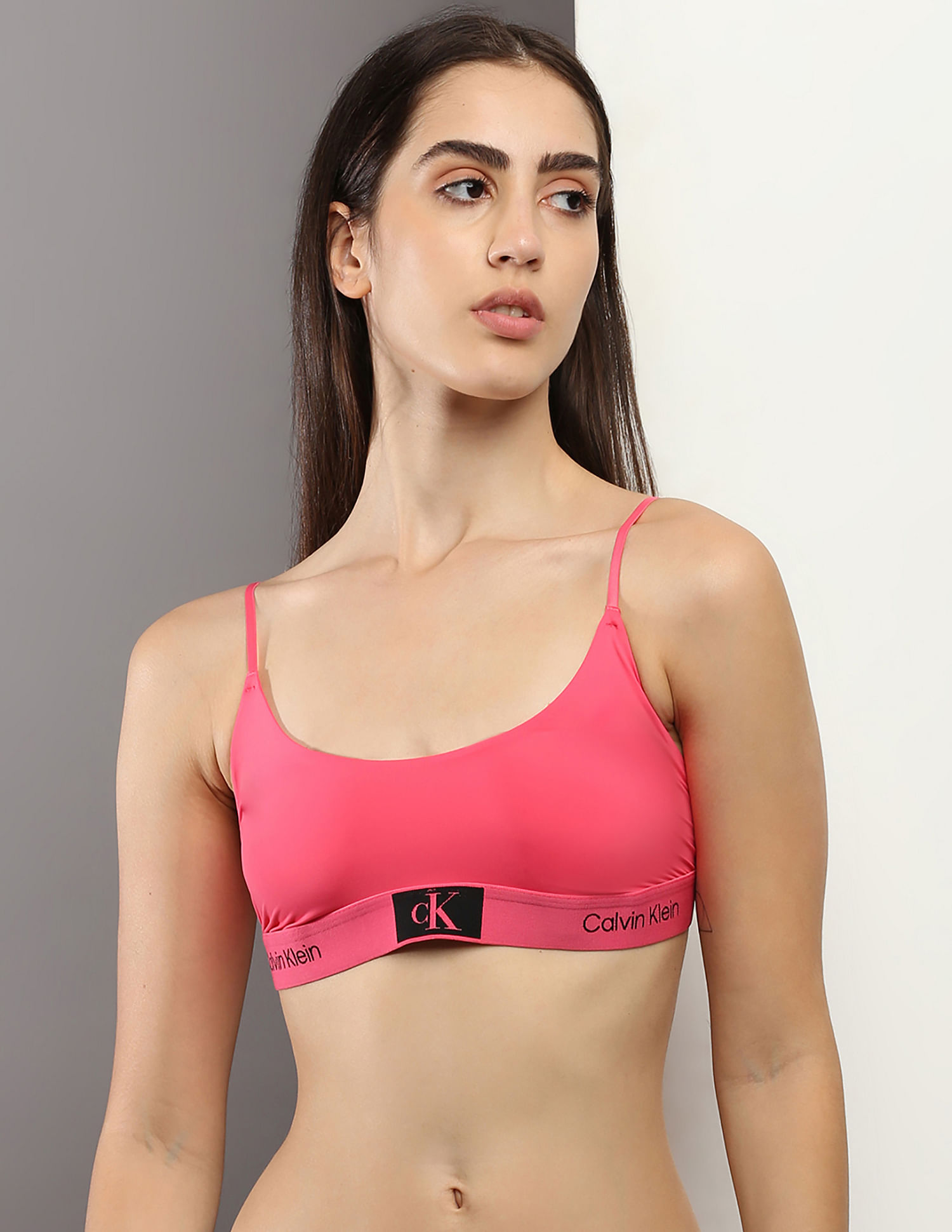 Buy Calvin Klein Underwear Lightly Lined Solid Bralette - NNNOW.com