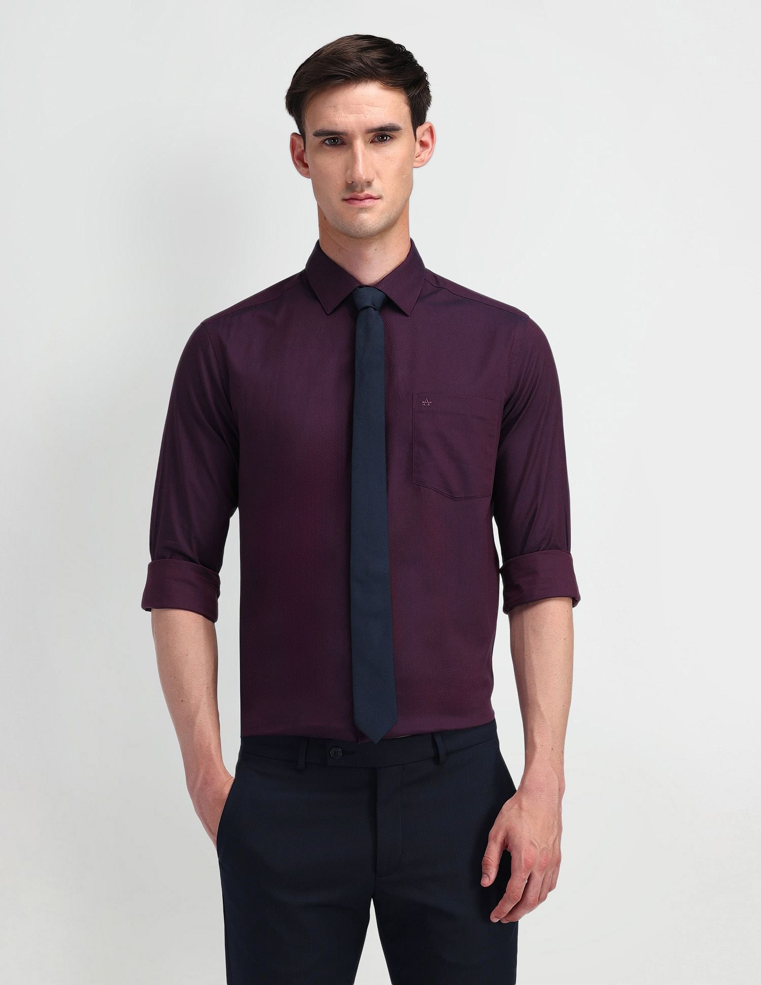 Arrow Manhattan Slim Fit Solid Shirt
