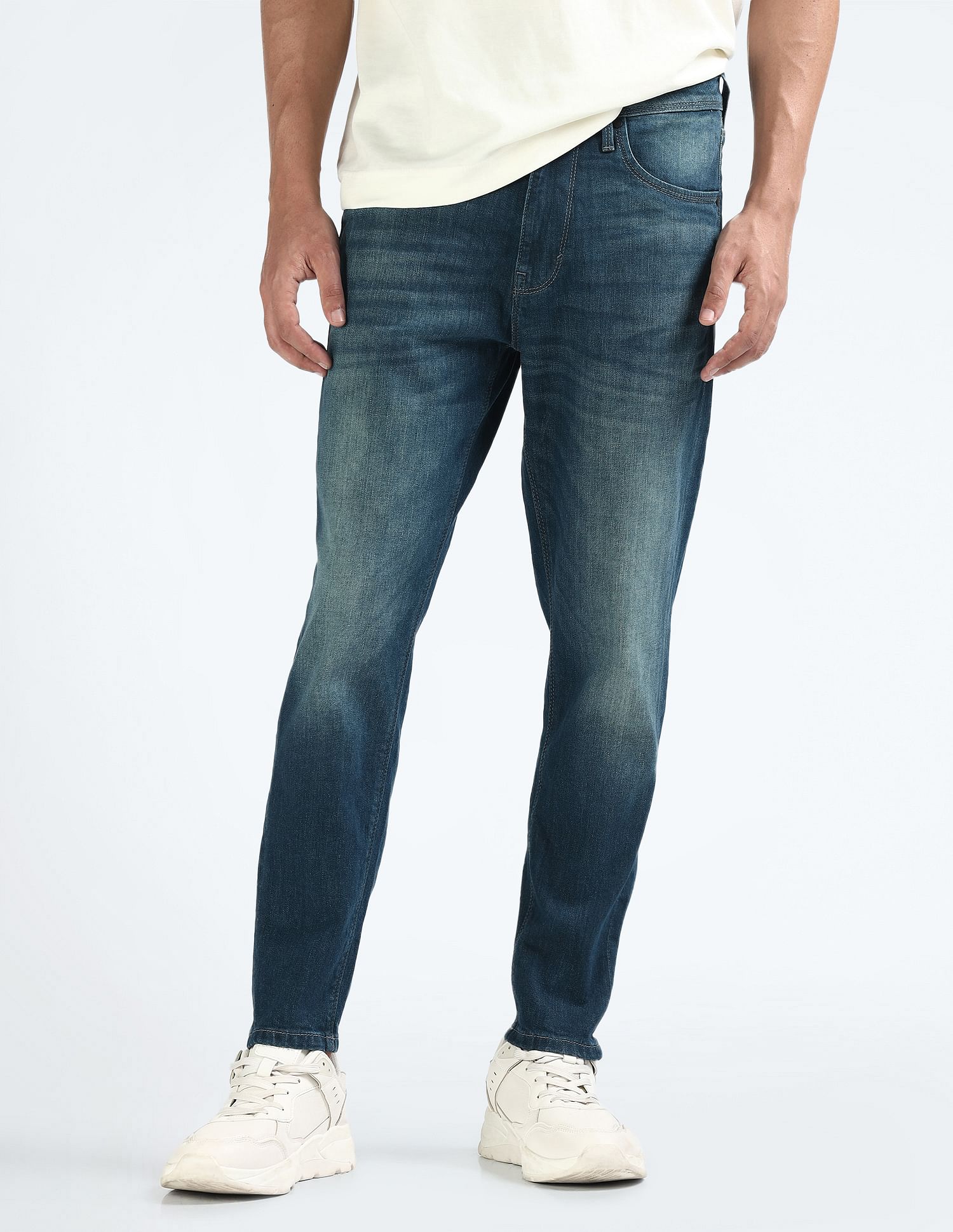 Flying Machine Mankle Relax Tapered Fit Jeans