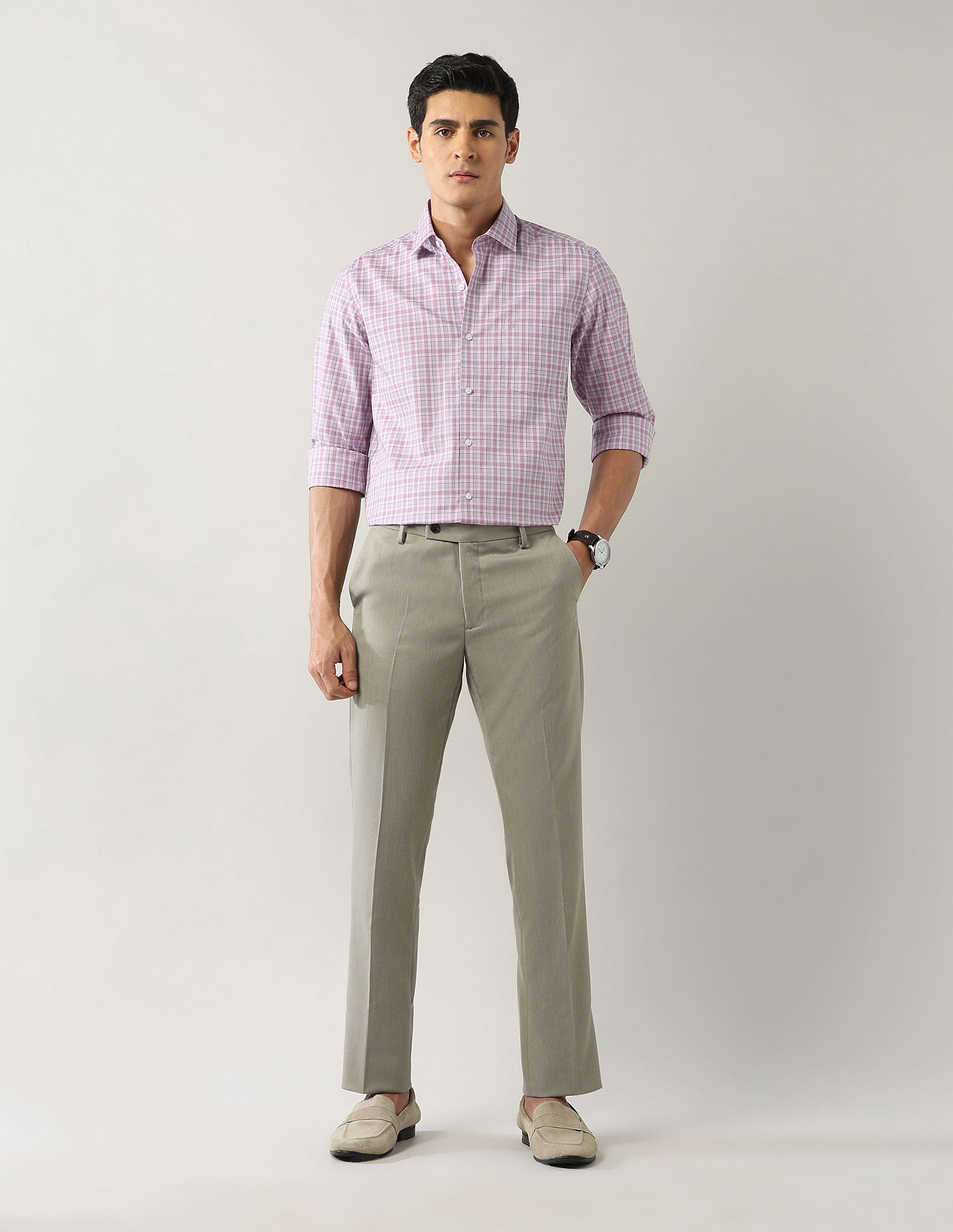 Arrow Glen Checked Manhattan Slim Fit Shirt