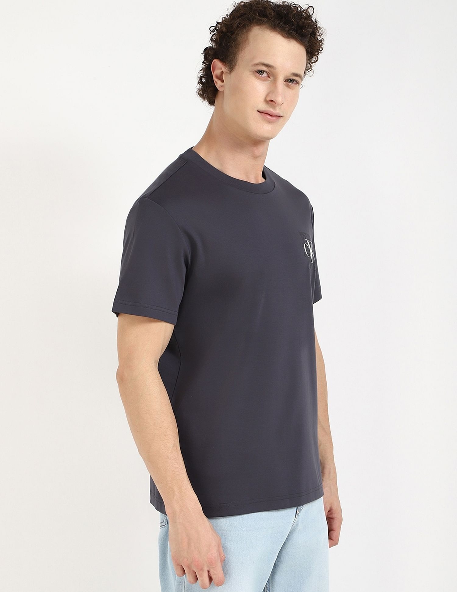 Calvin Klein Jeans Small Logo Regular-Fit Cotton T Shirt