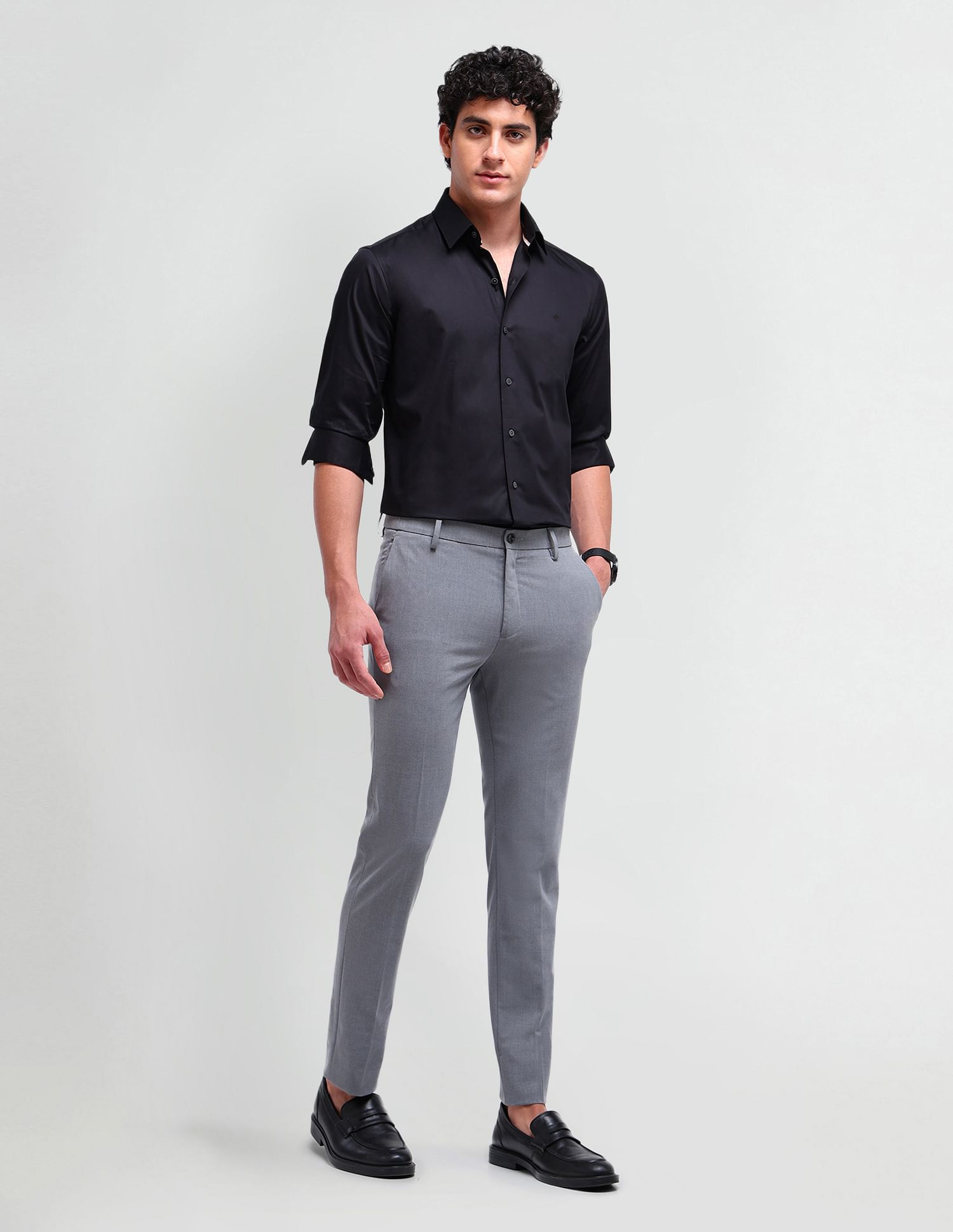 Arrow Newyork Manhattan Slim Fit Solid Shirt