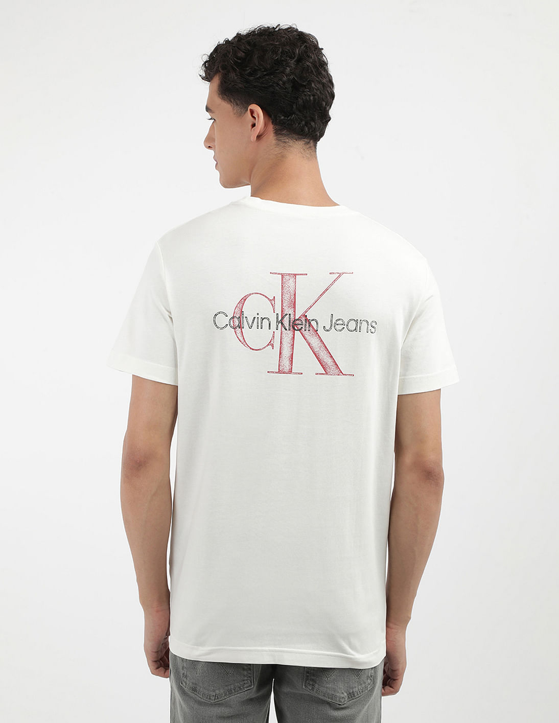 [CK JEANS] Monologo Crew Neck Short Sleeve T-shirt ★人気★ Buy Calvin Klein Jeans Crew Neck Monologo T-Shirt - NNNOW.com