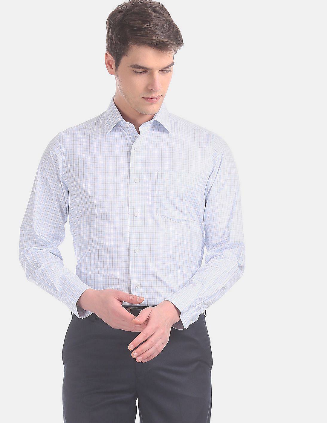 Buy Arrow Semi Cutaway Collar Check Formal Shirt - NNNOW.com