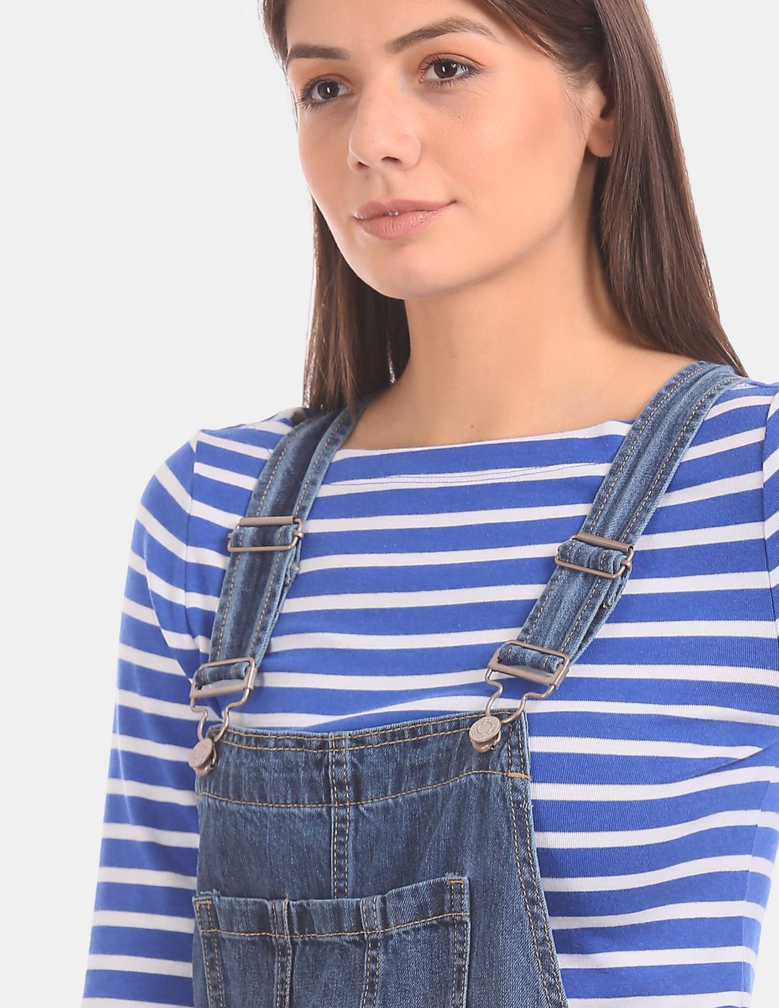 Buy GAP Women Blue Washed Denim Dungaree Shorts - NNNOW.com