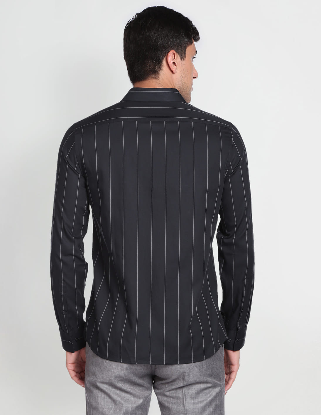 carorie CLEAN TECH TWILL STRIPE SHIRT