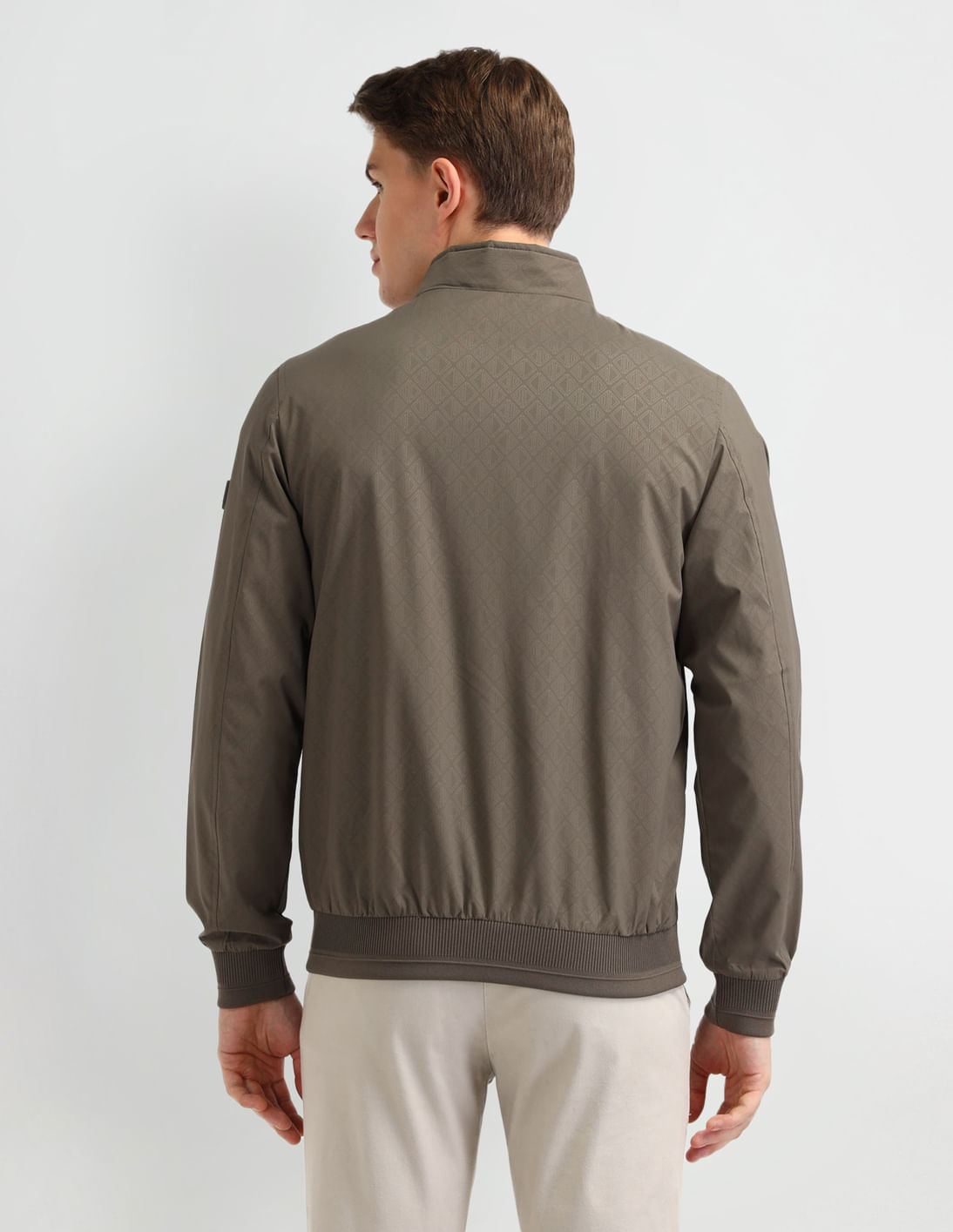 Buy Arrow Sport Textured Regular fit Wind Cheater - NNNOW.com