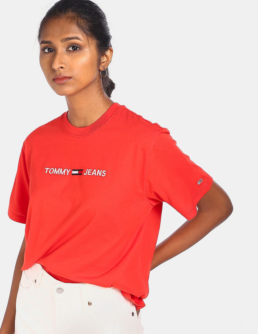 Buy Tommy Hilfiger Women Red Round Neck Embroidered Logo Crop T-Shirt ...